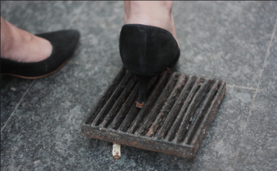 High-heel-stuck-in-grates